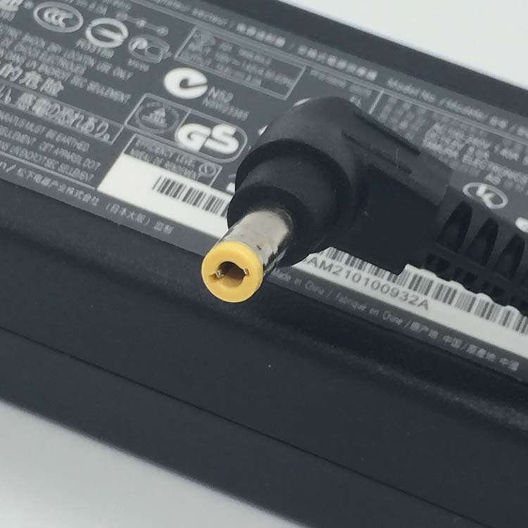 PANASONIC CF-AA5803A Chargeur / Alimentation