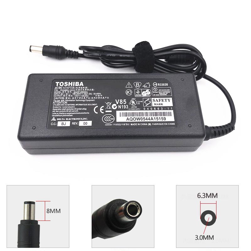 TOSHIBA Satellite A65 Chargeur / Alimentation