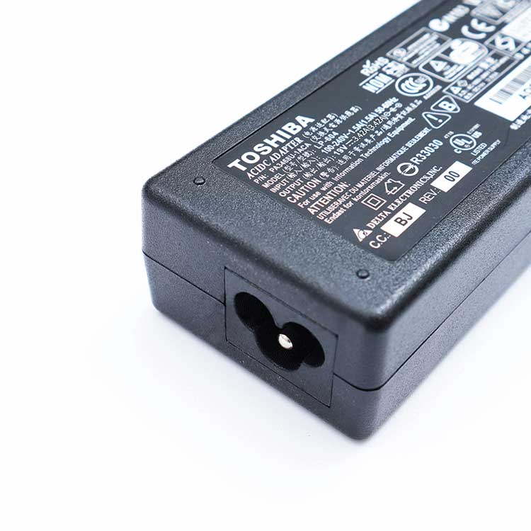 TOSHIBA Satellite Pro L450 Chargeur / Alimentation